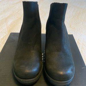 Black Sorel Joan of Arctic Wedge II zip